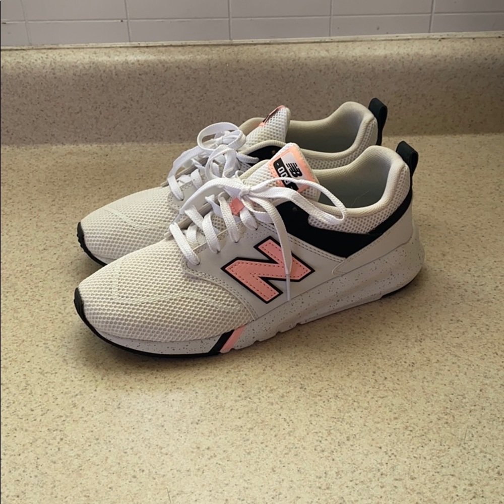 New balance sneaker